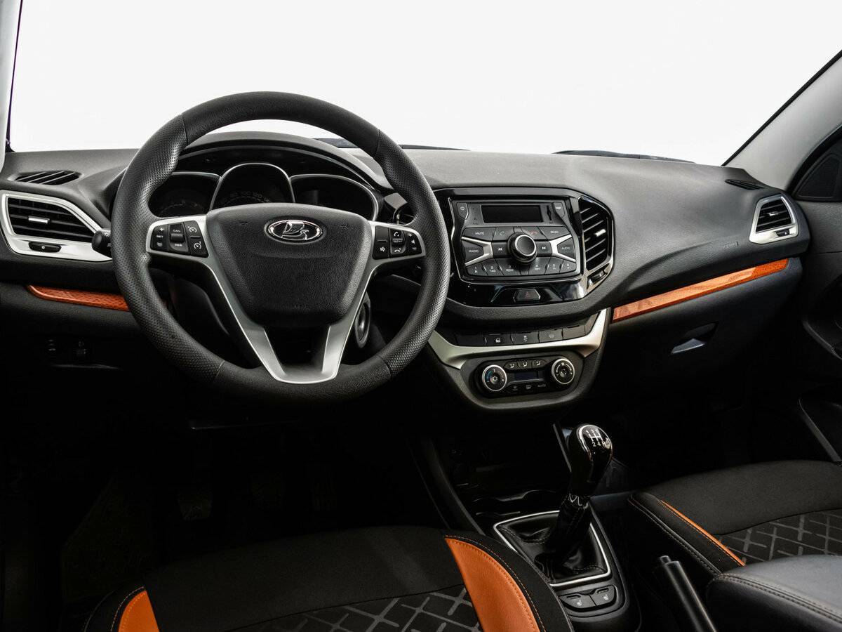 Купить Lada (ВАЗ) Vesta Cross, 2018, 72 753 км, фото №9