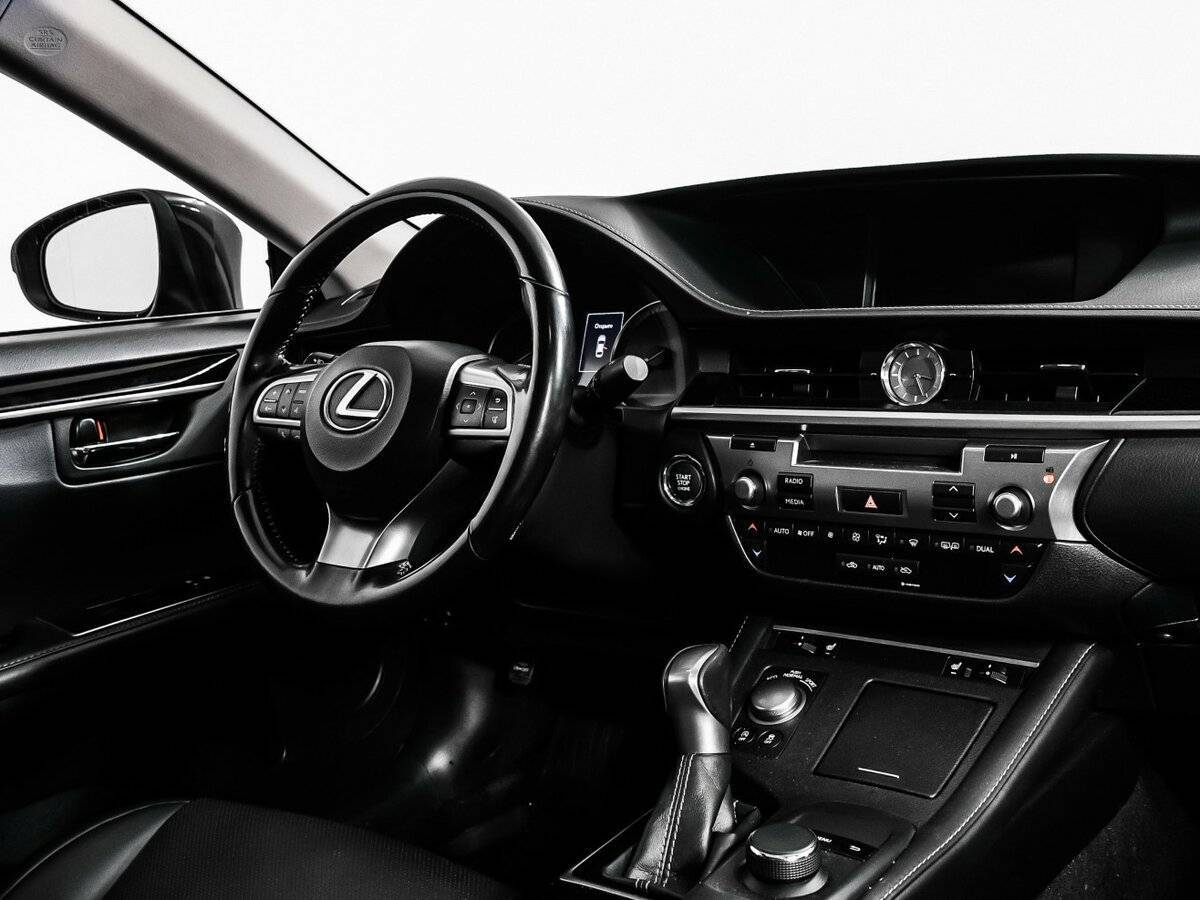 Купить Lexus ES 200, 2016, 107 046 км, фото №9