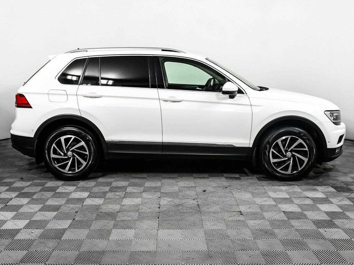 Купить Volkswagen Tiguan, 2018, 80 205 км, фото №4