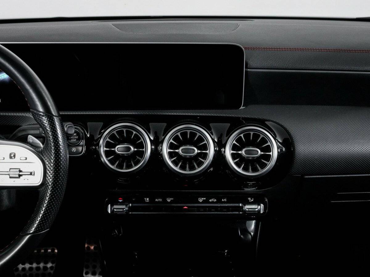 Купить Mercedes-Benz CLA 200, 2019, 105 361 км, фото №13