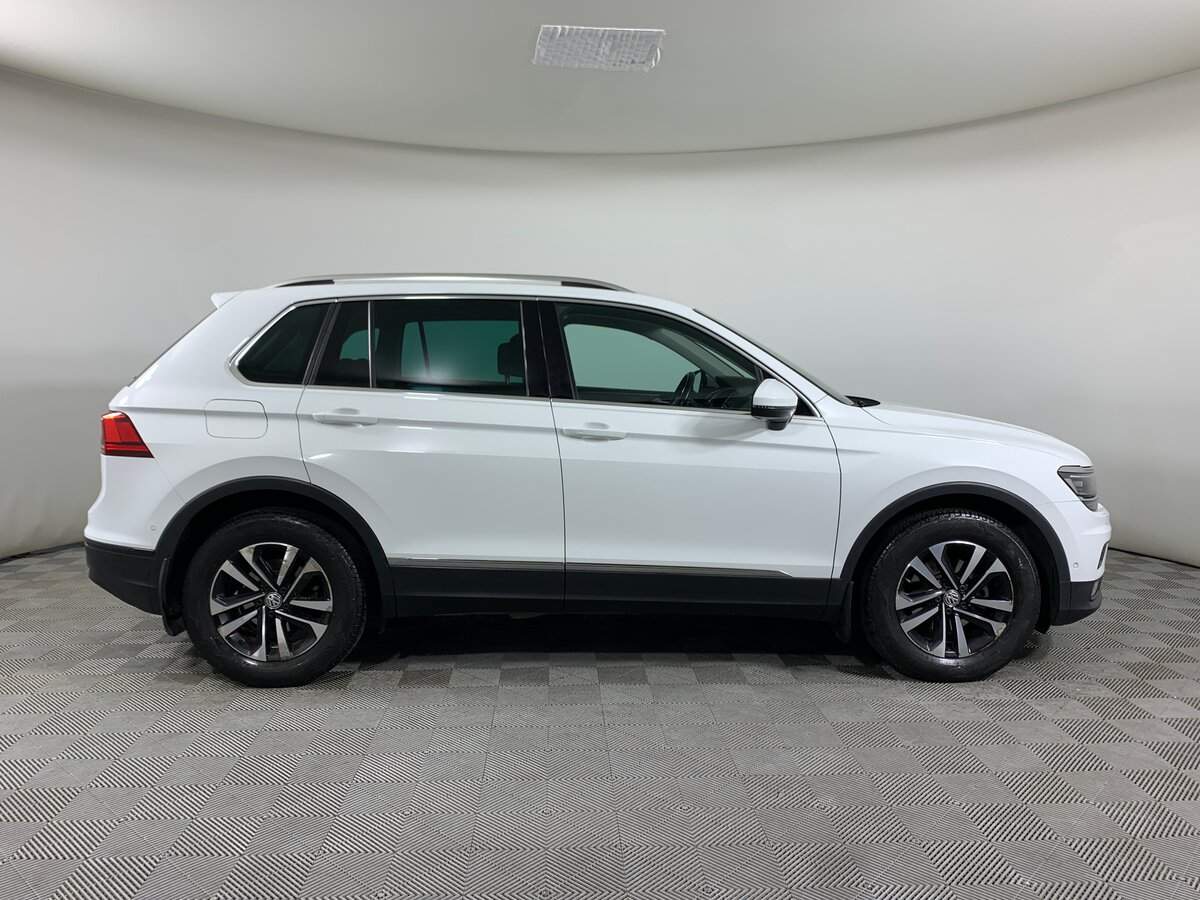 Купить Volkswagen Tiguan, 2019, 120 057 км, фото №4