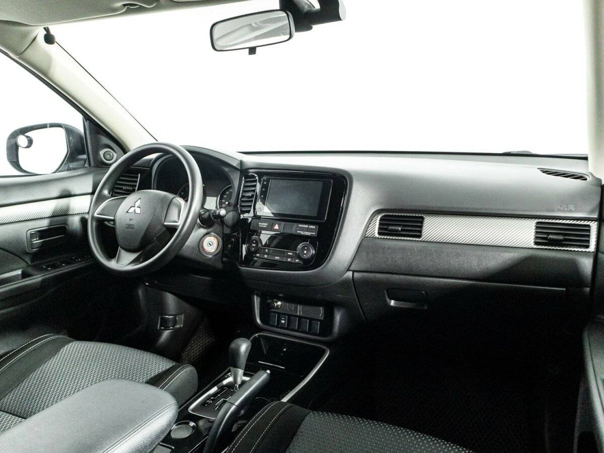 Купить Mitsubishi Outlander, 2017, 104 482 км, фото №9