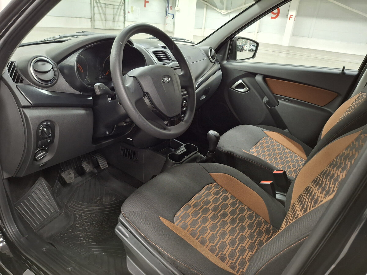 Купить Lada (ВАЗ) Granta Cross I Рестайлинг, 2023, 712 км, фото №16