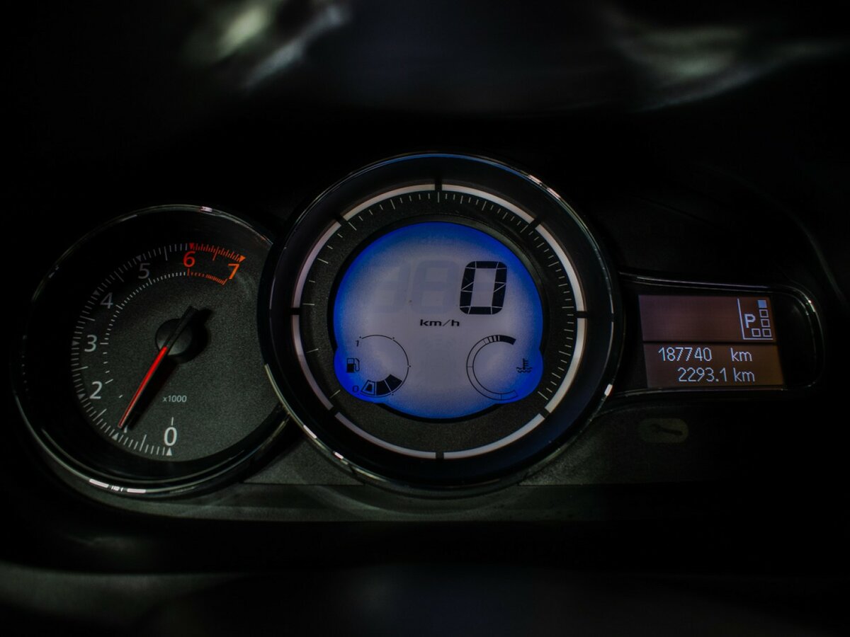 Купить Renault Fluence I Рестайлинг, 2013, 187 737 км, фото №10