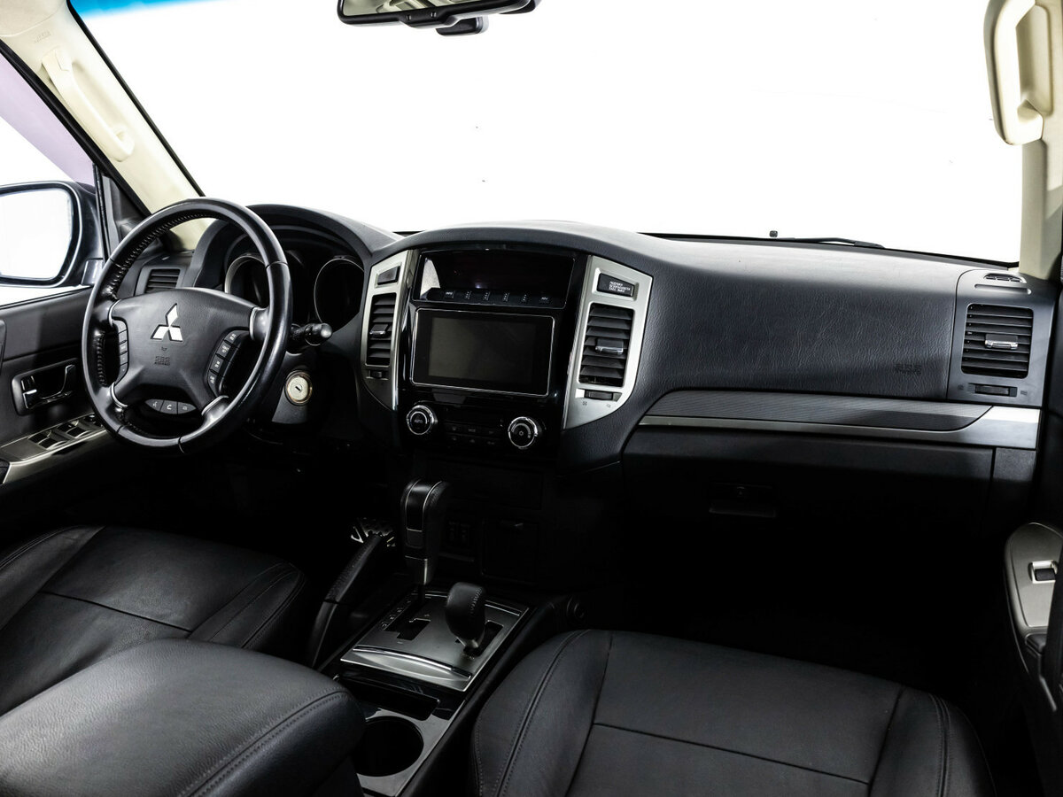 Купить Mitsubishi Pajero IV Рестайлинг 2, 2017, 110 534 км, фото №10
