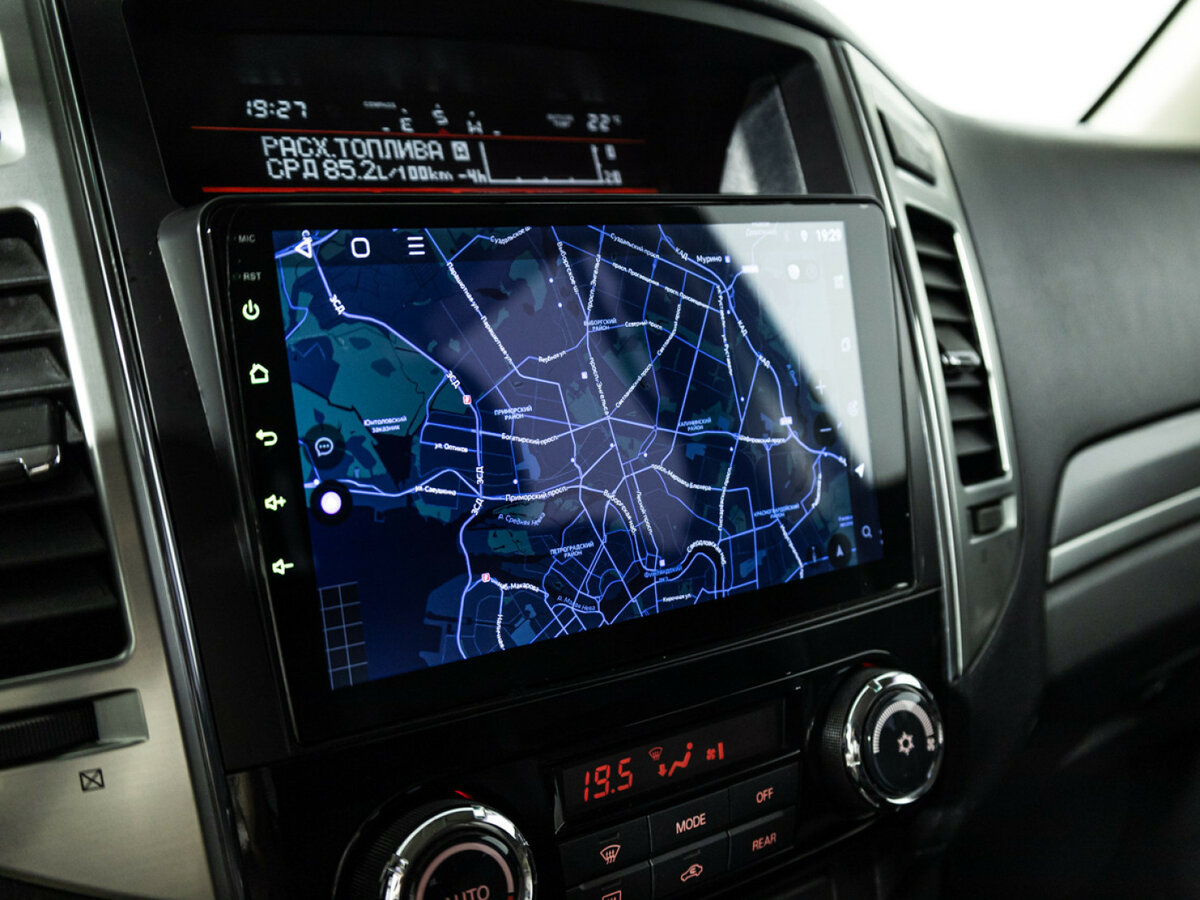 Купить Mitsubishi Pajero IV Рестайлинг 2, 2015, 130 585 км, фото №15