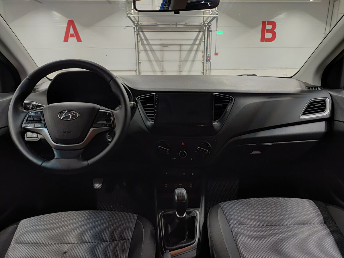 Купить Hyundai Solaris II, 2017, 158 214 км, фото №14