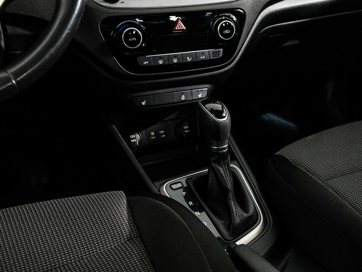 Купить Hyundai Solaris II, 2017, 175 150 км, фото №16