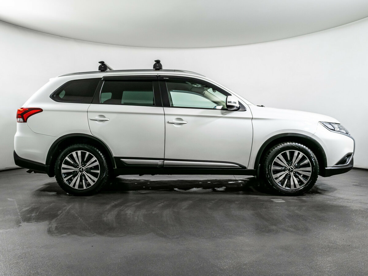Купить Mitsubishi Outlander III Рестайлинг 3, 2021, 117 540 км, фото №4