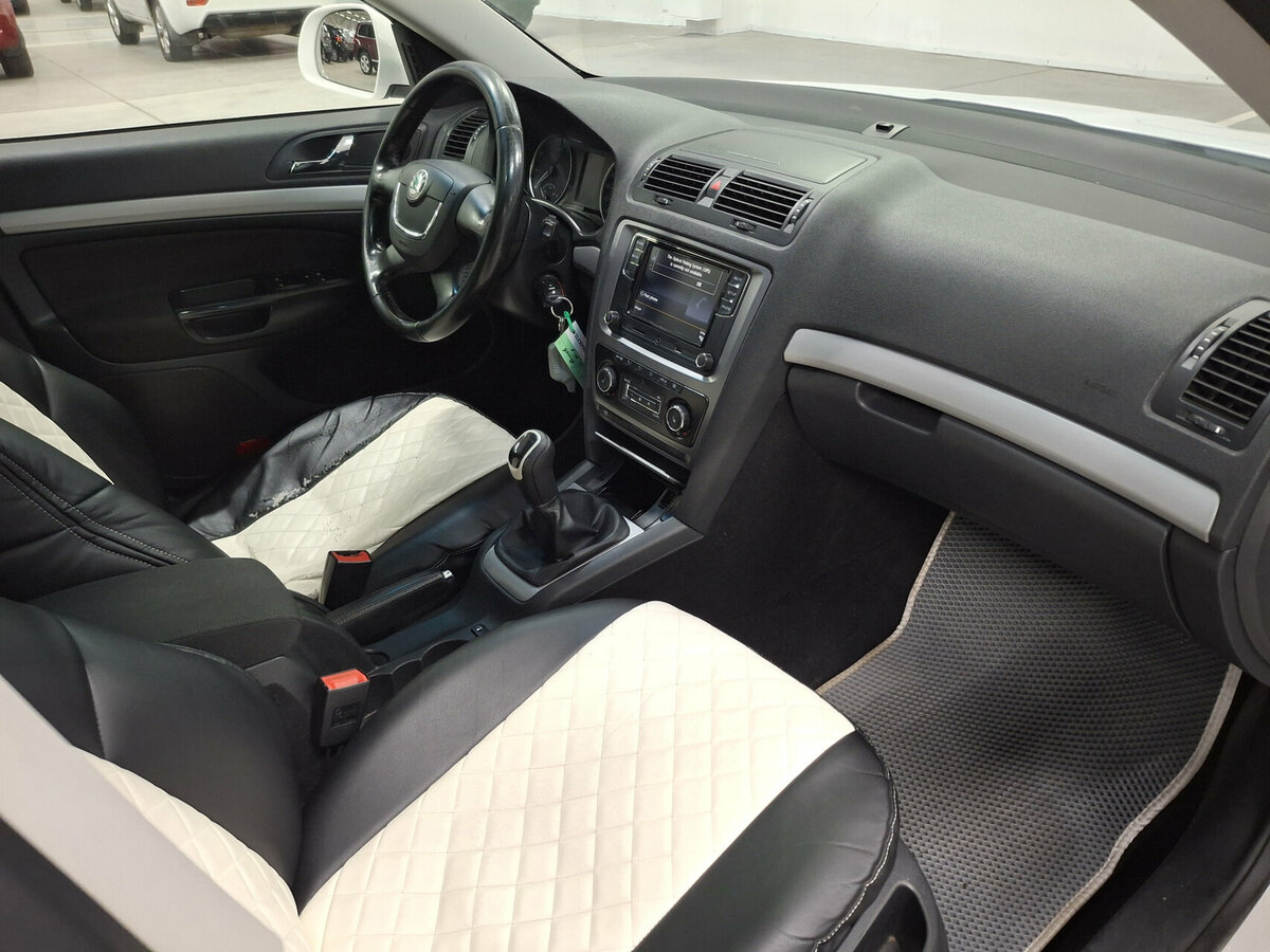 Купить Skoda Octavia II (A5) Рестайлинг, 2012, 220 524 км, фото №11